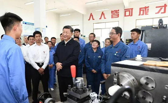 职业教育前途广阔大有可为